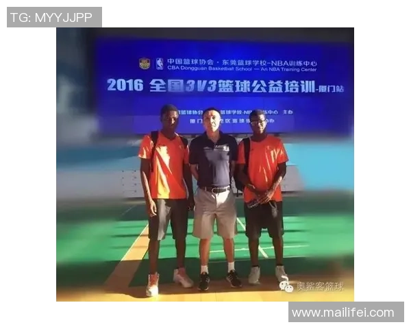 浓眉闪耀赛场携手足球巨星共绘跨界运动激情新篇章